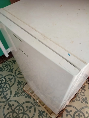 Vând frigider și congelator marca Arctic, în stare perfectă. 