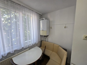 Apartament Negru Voda, langa scoala nr. 14, Universitatea Brancoveanu,  etaj 3 - imagine 8