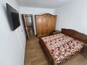 Apartament Negru Voda, langa scoala nr. 14, Universitatea Brancoveanu,  etaj 3 - imagine 3