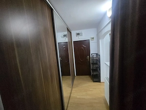 Apartament Negru Voda, langa scoala nr. 14, Universitatea Brancoveanu,  etaj 3 - imagine 9