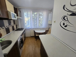 Apartament Negru Voda, langa scoala nr. 14, Universitatea Brancoveanu,  etaj 3 - imagine 7