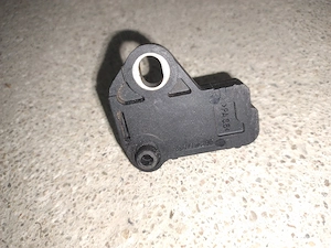 Senzor poziție arbore cotit Ford focus II,  1.6 tdi  - imagine 2