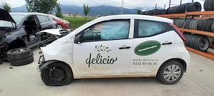 Dezmembram Toyota Aygo 1.0 VVT-i 1KR-FE - imagine 2