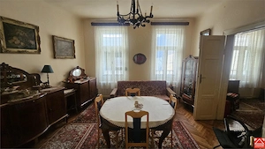Apartament ultracentral cu curte privata - imagine 3