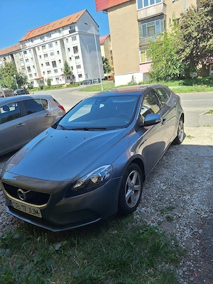 vand volvo v40 2018 - imagine 2