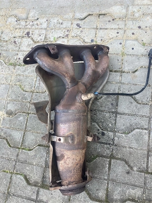  Dezmembrez Toyota Avensis benzina 1.8VVTI - imagine 6