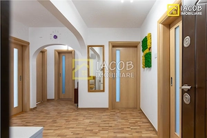 Apartament 3 camere decomandate, central,str. 9 Mai Bacau - imagine 15