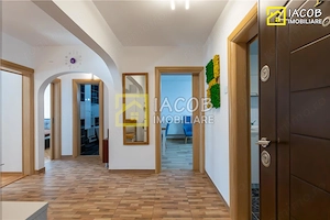 Apartament 3 camere decomandate, central,str. 9 Mai Bacau - imagine 13