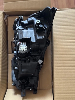 Far Lexus stanga complet , nou , made in Japan , pentru Lexus IS 300h 2013-2021 - imagine 3