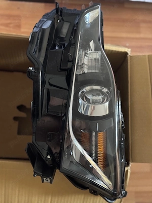Far led de zi Lexus , complet , nou , made in Japan , pentru Lexus IS 300h 2013-2021 - imagine 2
