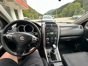Suzuki Grand Vitara 1.9 DDiS 4x4 - imagine 2