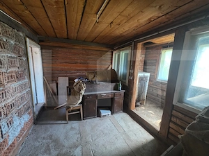 Casă cu potențial de investiție -în comuna Hătuica - imagine 9