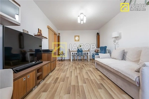 Apartament 3 camere decomandate, central,str. 9 Mai Bacau - imagine 7