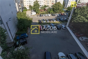 Apartament 3 camere decomandate, central,str. 9 Mai Bacau - imagine 5