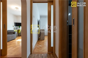 Apartament 3 camere decomandate, central,str. 9 Mai Bacau - imagine 20