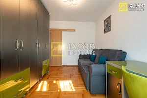 Apartament 3 camere decomandate, central,str. 9 Mai Bacau - imagine 19