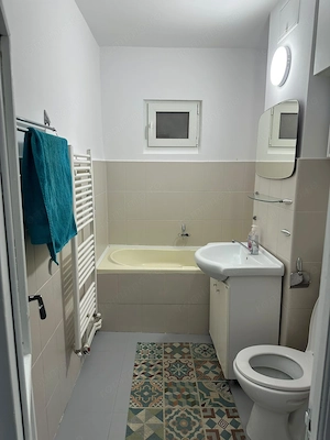 De vanzare apartament cu 3 camere, zona Faleza, etaj 7/8, 149.000 euro - imagine 3