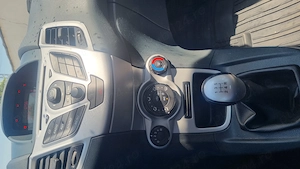 Ford Fiesta 1.4 GPL an 2013 - imagine 7
