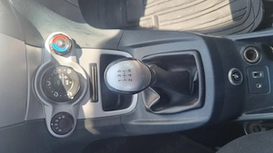 Ford Fiesta 1.4 GPL an 2013 - imagine 6