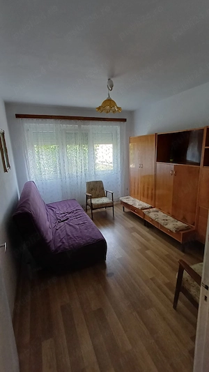 Apartament 2 camere decomandate, etaj 2, balcon, Micro 14, Str. Neajlov - imagine 3