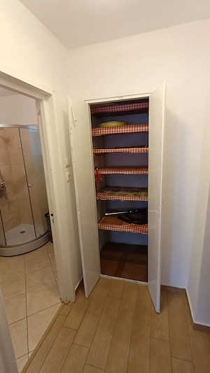 Apartament 2 camere decomandate, etaj 2, balcon, Micro 14, Str. Neajlov - imagine 6