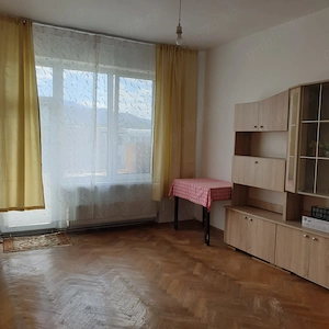 Apartment 2 camere decomandate în Tractorul - imagine 3