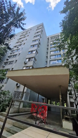 Proprietar - Vând garsonieră cf., etaj 4 10, bloc reabilitat termic, zona Postăvarului   Titan - imagine 2