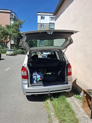 WOpel Zafira 1.8 Benzină + GPL | 7 locuri | 2005 | AC | Pilot automat 