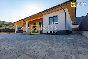 Casa noua premium in Hemeius - eleganta, confort si liniste, la doar 10 minute de Arena Mall - imagine 3