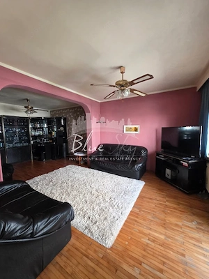 Faleza Nord – Casă spațioasă cu 3 dormitoare, 3 băi și garaj - imagine 2