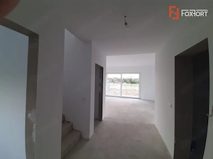 Casa cu 5 camere de vanzare in Dumbravita - imagine 4