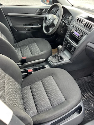 Skoda Octavia 1.4 benzină 80 cp - imagine 5