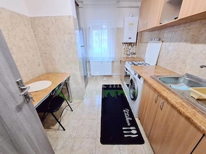 Apartament 2 camere semidecomandat, semimobilat, zona Mioritei