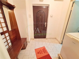 Apartament 2 semidecomandate, parter, mobilat, zona Narcisa - imagine 16
