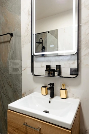 Apartament cu doua camere semidecomandat, parcare proprie, zona centrala - imagine 7