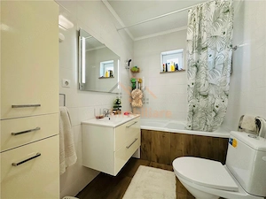 CASA CU 4 CAMERE | ZONA OSORHEI | 10 KM DE ORADEA - imagine 18