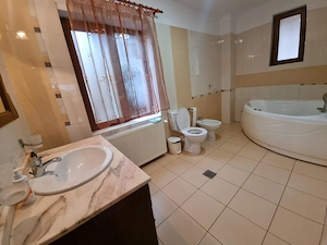 Vilă individuală | 5 camere + dining | Garaj dublu | Curte 350 mp | Zona Șoseaua Oltenițe - imagine 2
