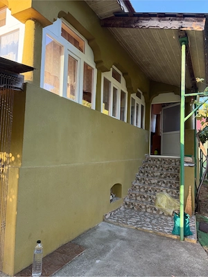 Casă de închiriat 12 km de Târgu-Cărbuneşti - imagine 2