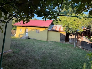 Casă de închiriat 12 km de Târgu-Cărbuneşti - imagine 6