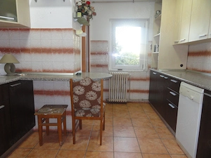 Apartament 4 camere decomandat, 2 bai, 2 balcoane, etaj 3 Micalaca - Miorita, 93 mp, centrala pe gaz - imagine 3