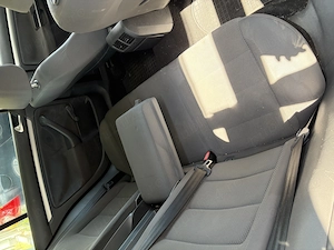 Volkswagen Golf V 2.0 TDI, 140 CP , 6 trepte- cutie manuala   2  km, REALI - imagine 5
