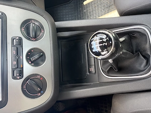 Volkswagen Golf V 2.0 TDI, 140 CP , 6 trepte- cutie manuala   2  km, REALI - imagine 9