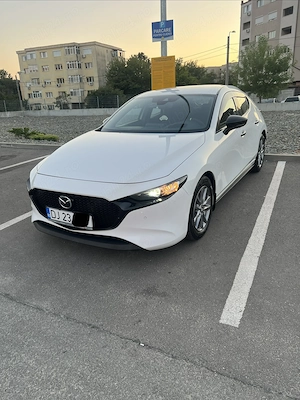 Mazda 3 Hathback 2020 1.8D Automata Business Executive  - imagine 3