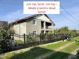 De vânzare: Casă spațioasă 220 mp, teren 700 mp   Ideală și pentru două familii - imagine 9