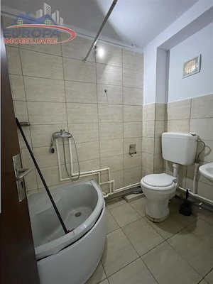 Casa tip Pensiune zona Dallas-Tulcea - imagine 13