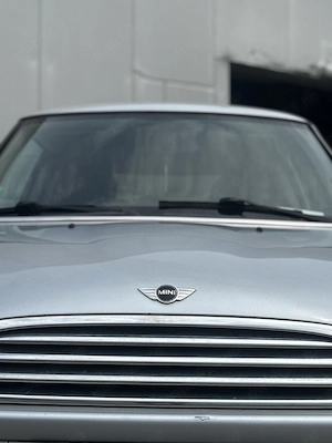MINI Cooper R56 1.6 120 CP | Motor refăcut la Mini Garaj | Climatronic - imagine 3
