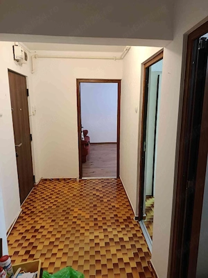 Tomis colt cu Soveja apartament 2 camere decomandat bloc stradal 49 mp utili + balcon etajul 6 liber