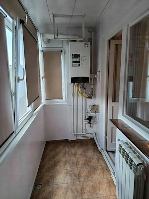 Tomis colt cu Soveja apartament 2 camere decomandat bloc stradal 49 mp utili + balcon etajul 6 liber - imagine 4