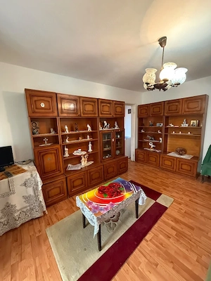 Apartament cu 2 camere, 45 mp, balcon închis, poziție excelentă, Craiovița Nouă - imagine 3
