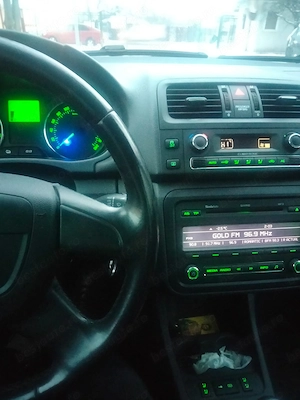 Vând Skoda Roomster  - imagine 9